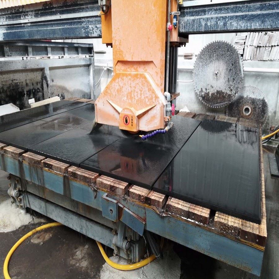 black granite paving.jpg