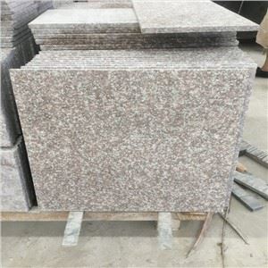 Ubin Granit Merah Muda G687
